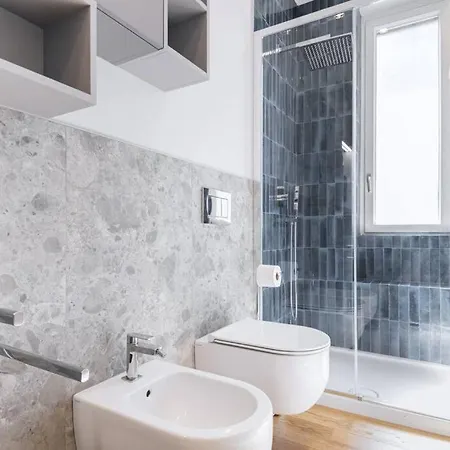 Easylife - Beautiful Flat With Balcony Pta Venezia Apartamento Milán