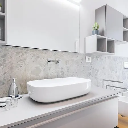 Easylife - Beautiful Flat With Balcony Pta Venezia * Milán